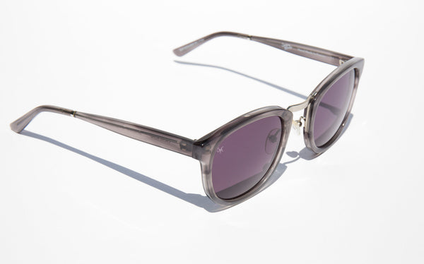 Smoke X Mirrors Cloudy Grey Crossroad | Kindred Black