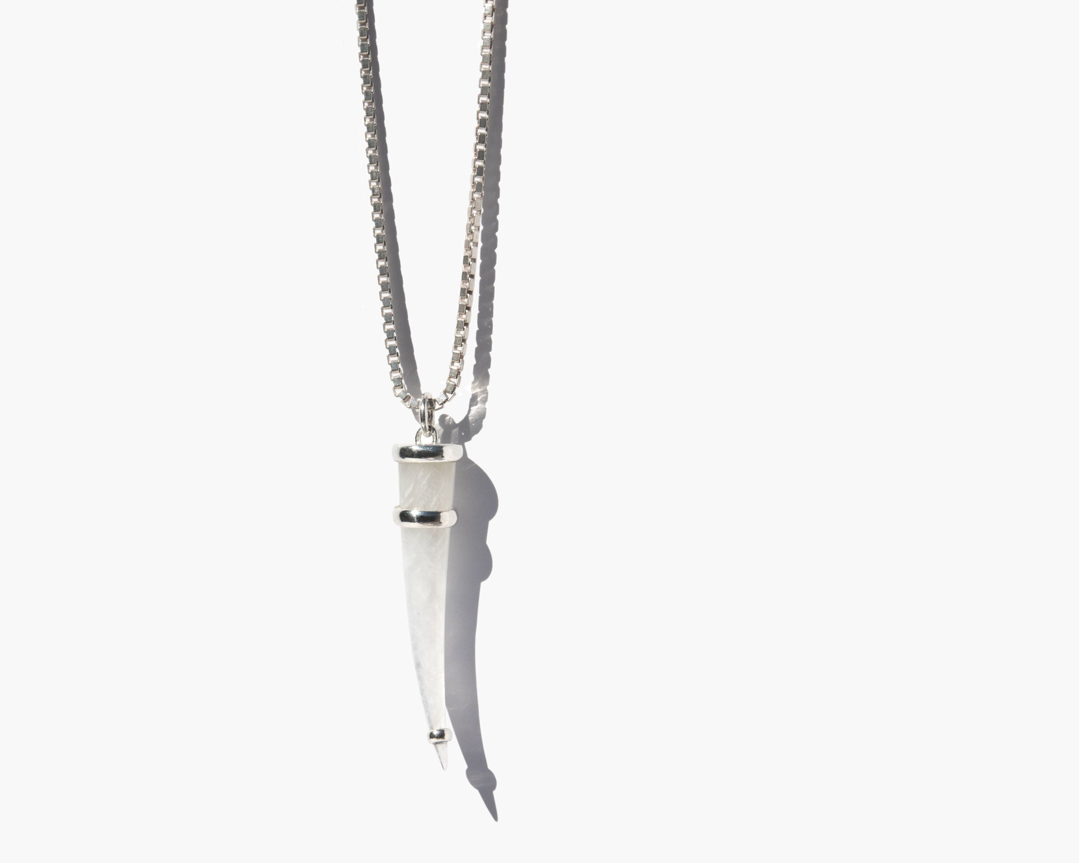 Fascinum Necklace Rainbow Moonstone