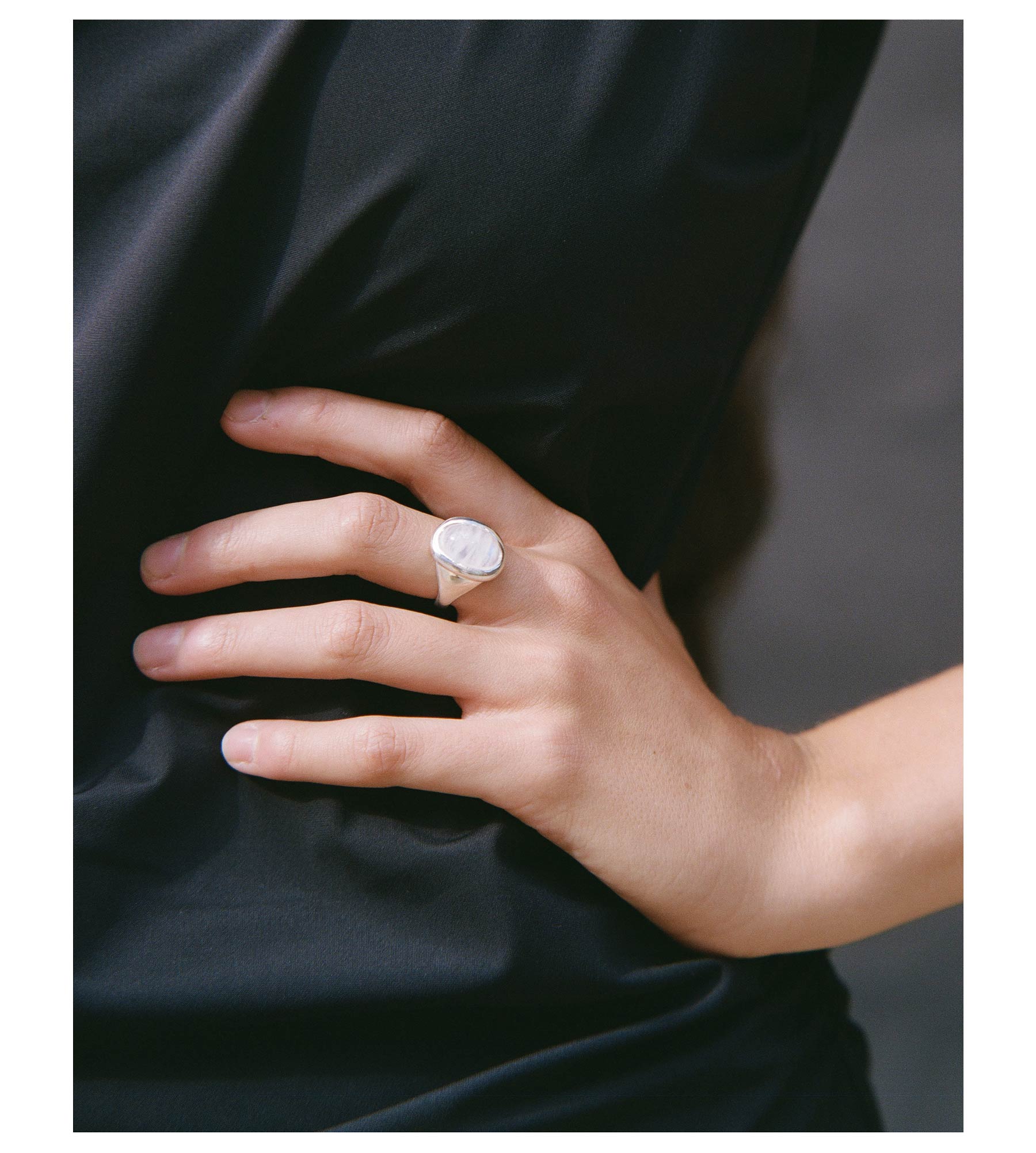 Lux Occulta Ring Moonstone