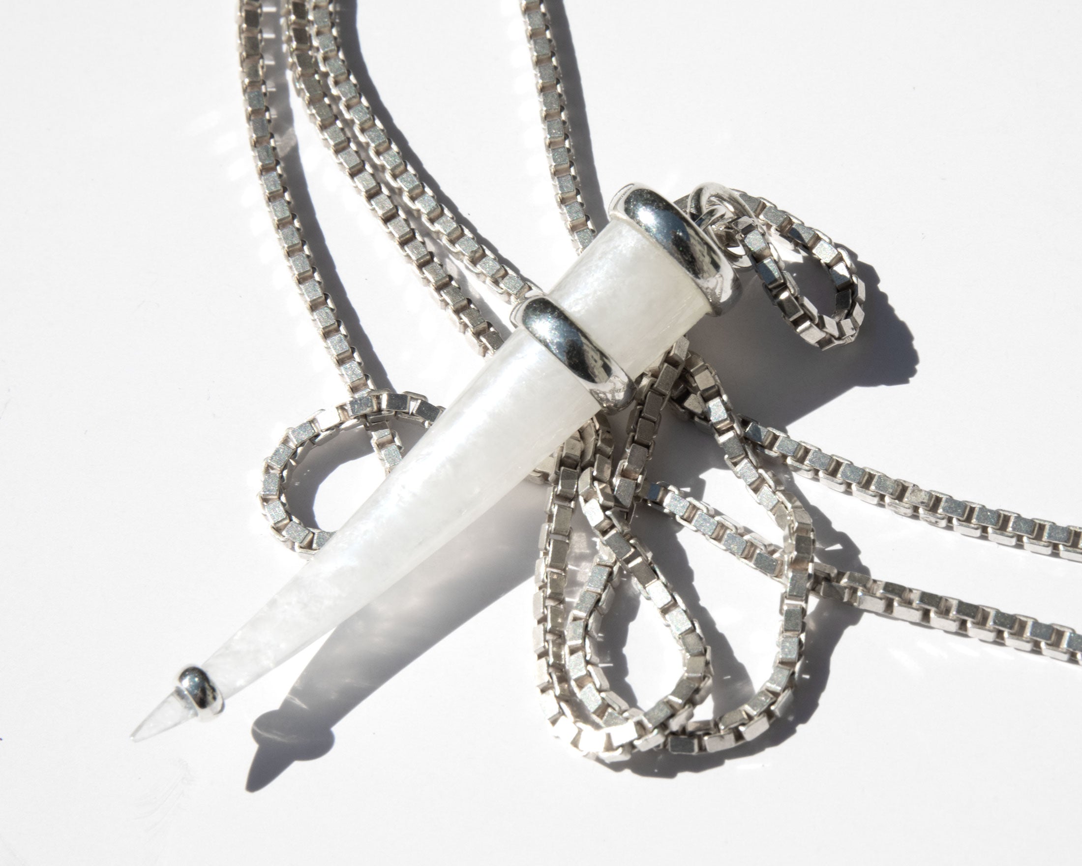 Fascinum Necklace Rainbow Moonstone