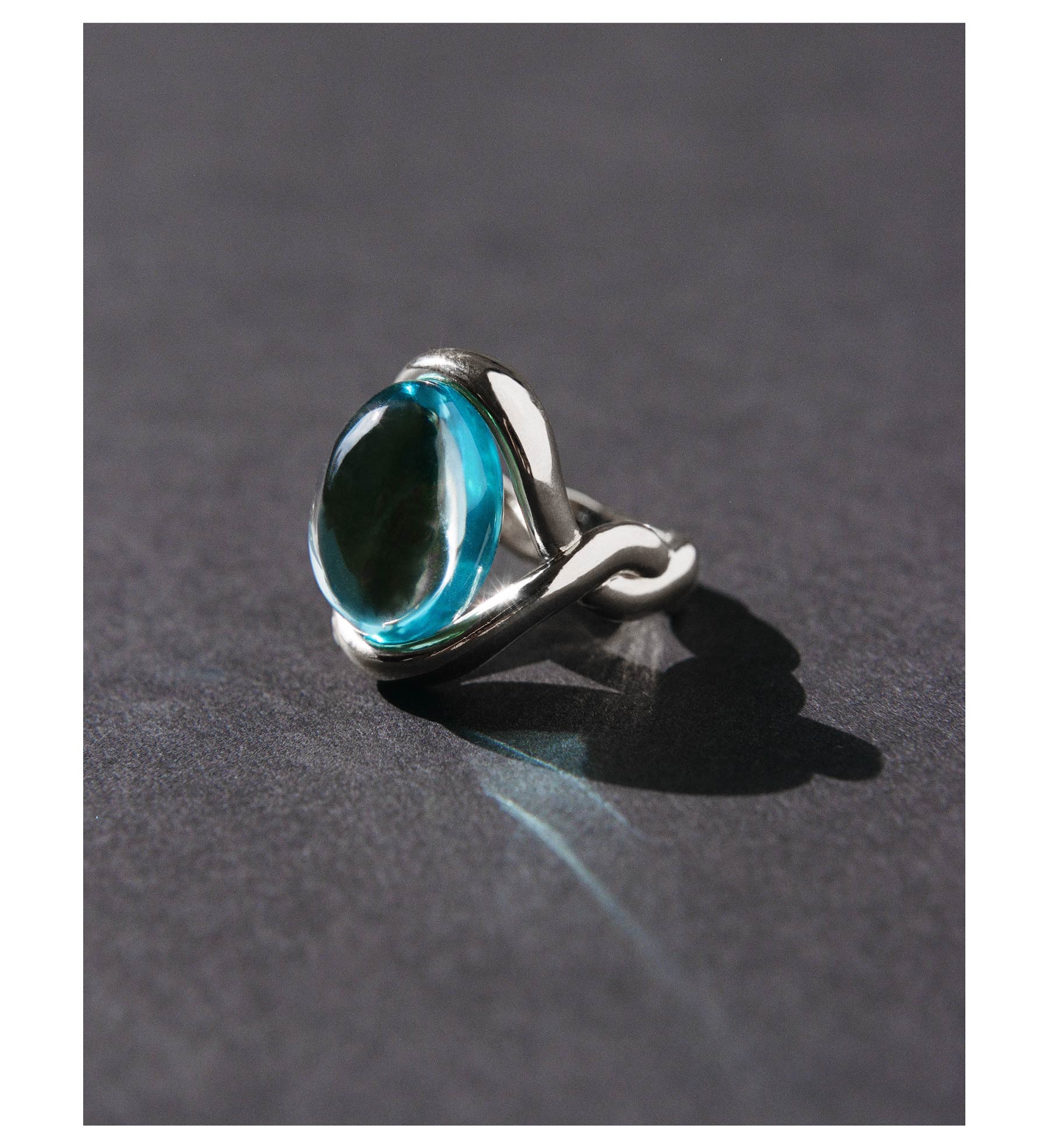 Lux Divina Ring Blue Topaz