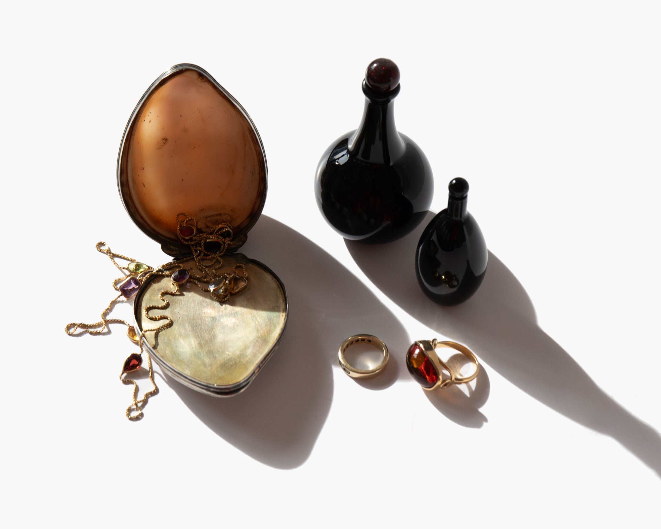 Antique Cowrie Shell Box