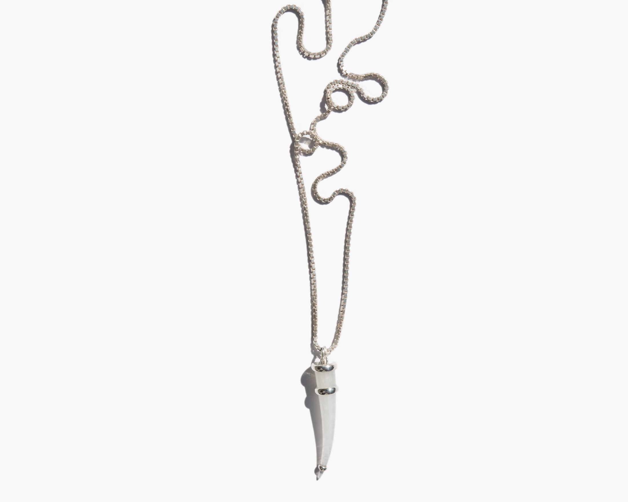 Fascinum Necklace Rainbow Moonstone