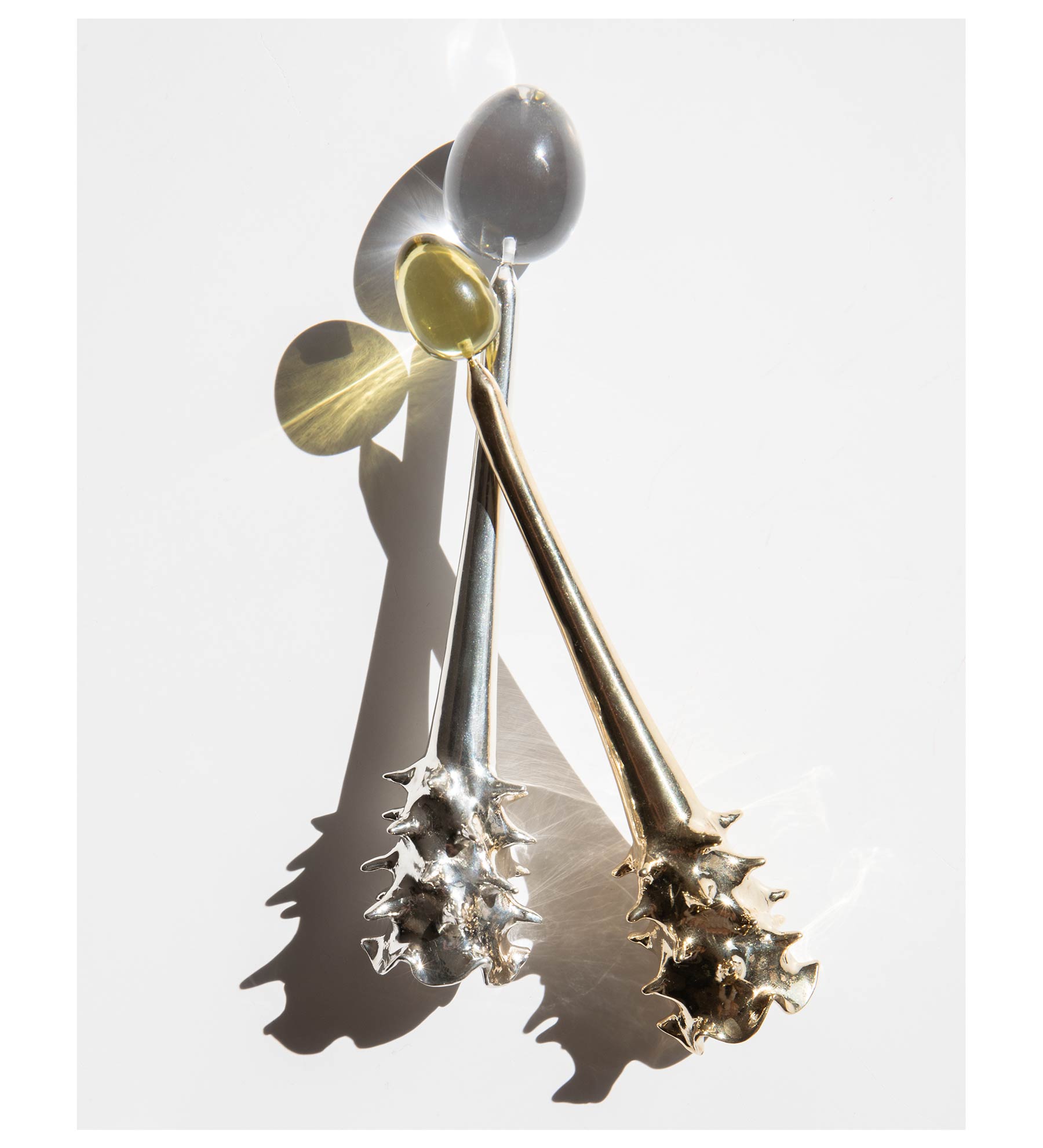 The Oracle Snuffer: Brass