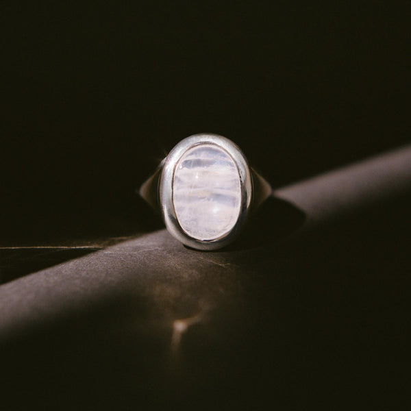 Lux Occulta Ring Moonstone