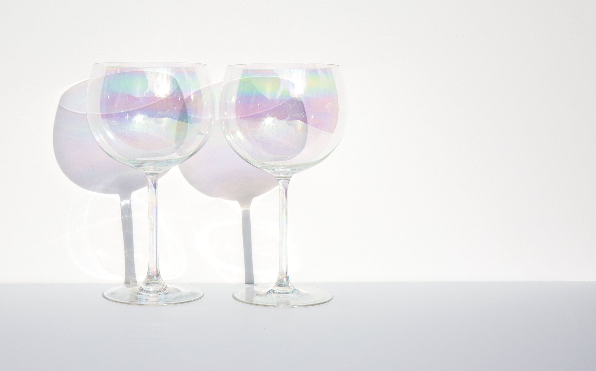 Dorothy Thorpe Iridescent Wine Glasses