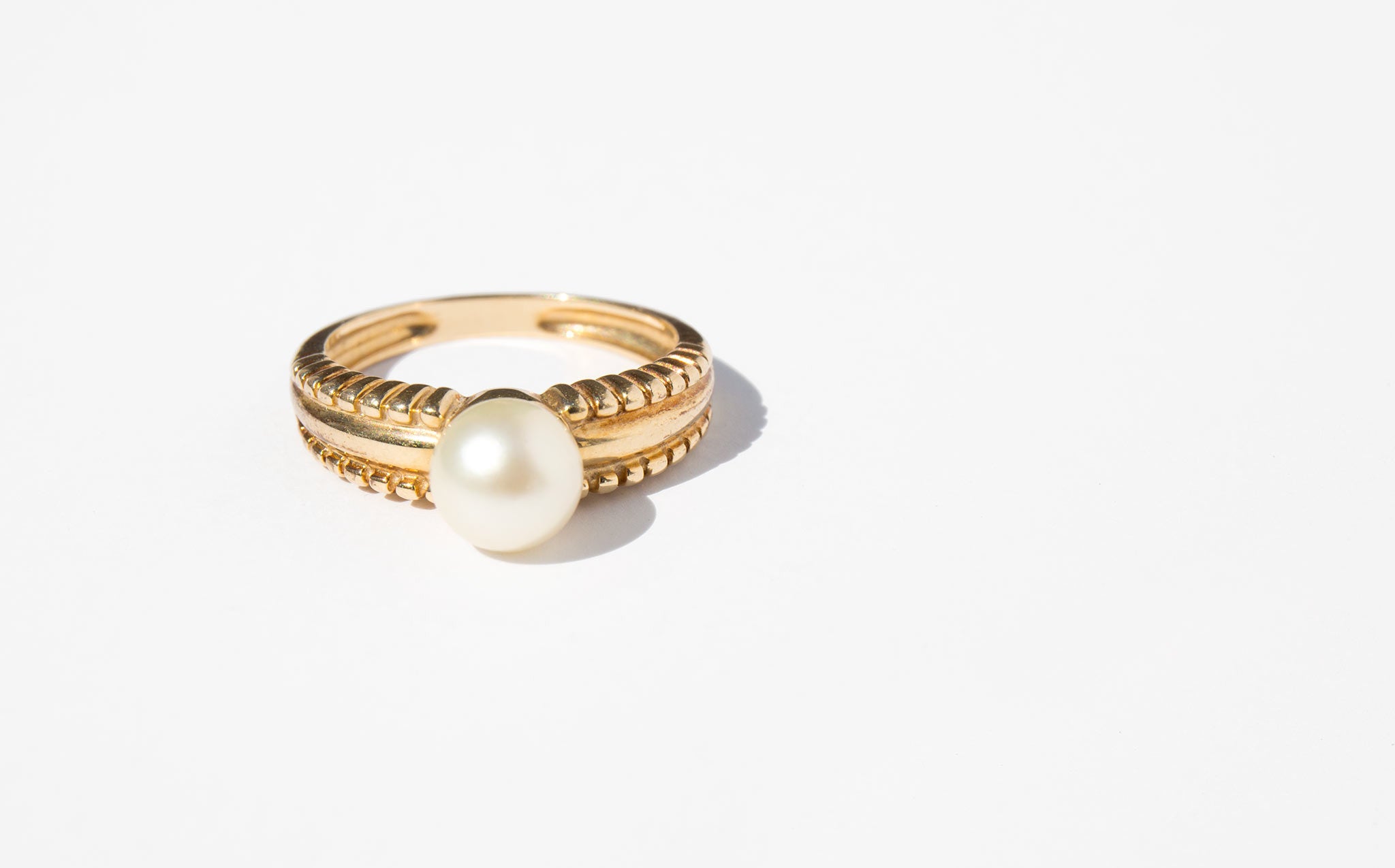 Sculpted 14K Gold Ring With Pearl