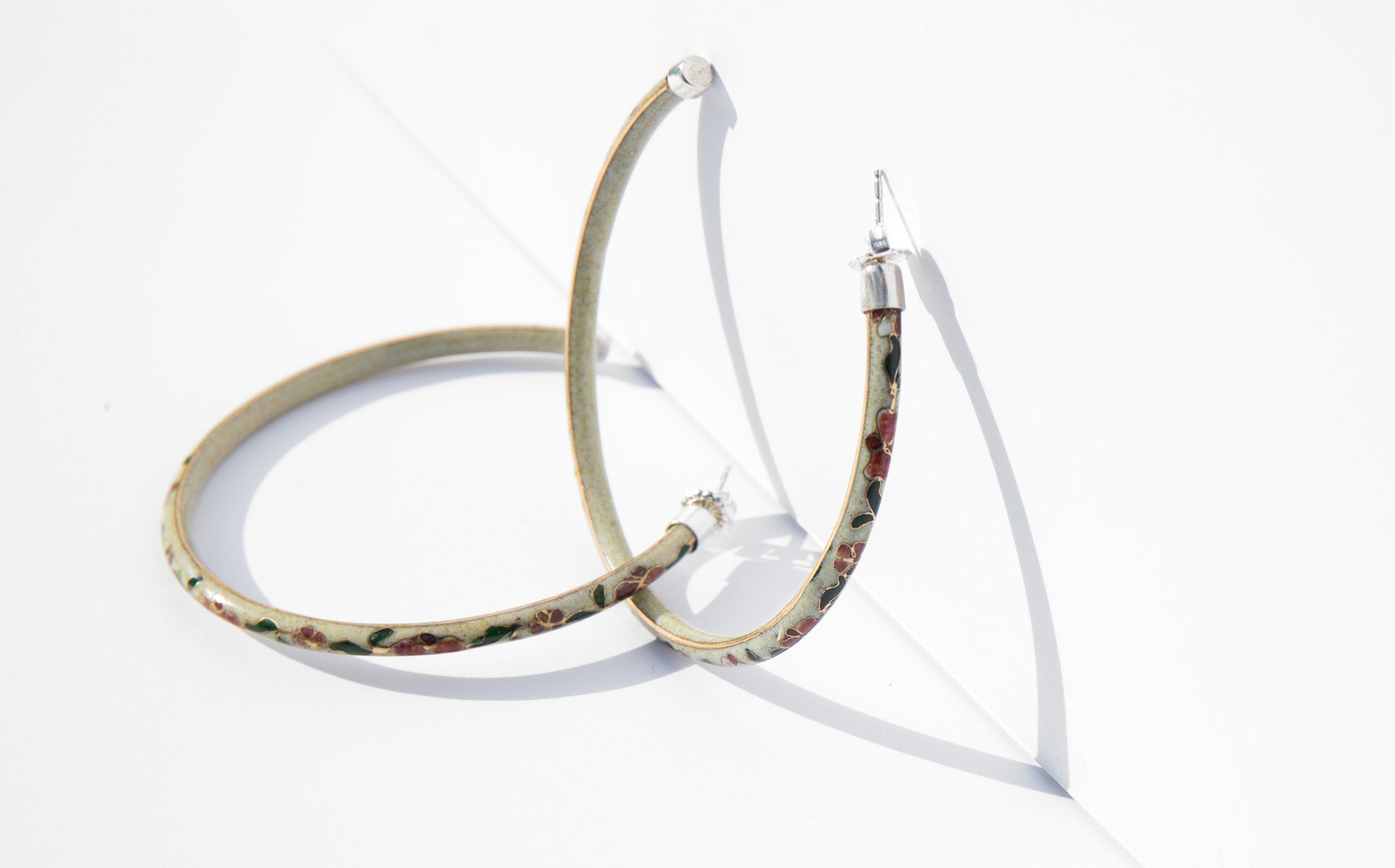Pearl Falize Hoops