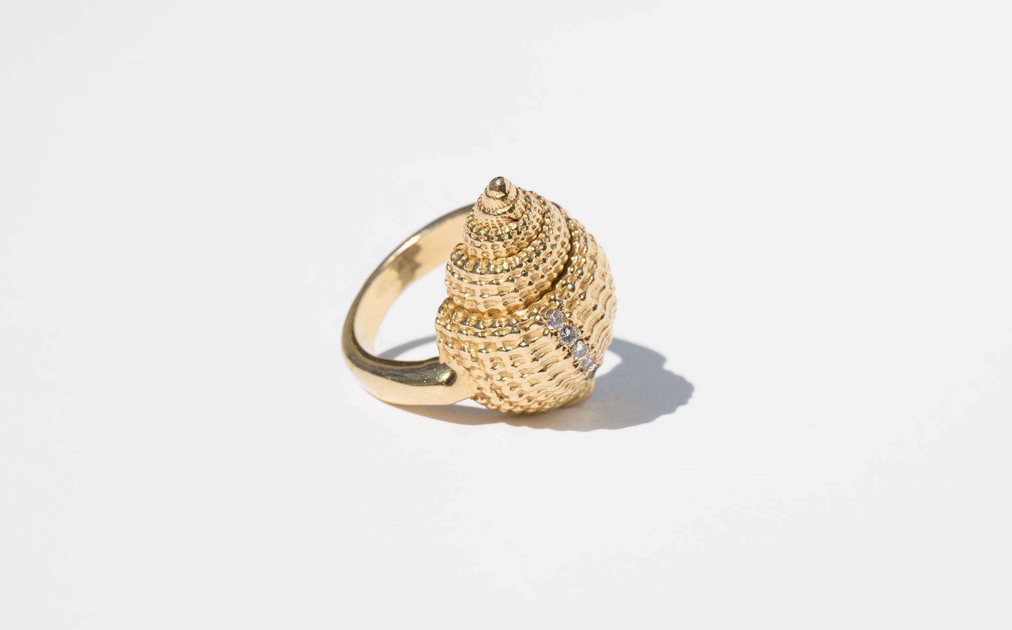 Solid 14K Seashell Ring With Pave Diamonds | Kindred Black
