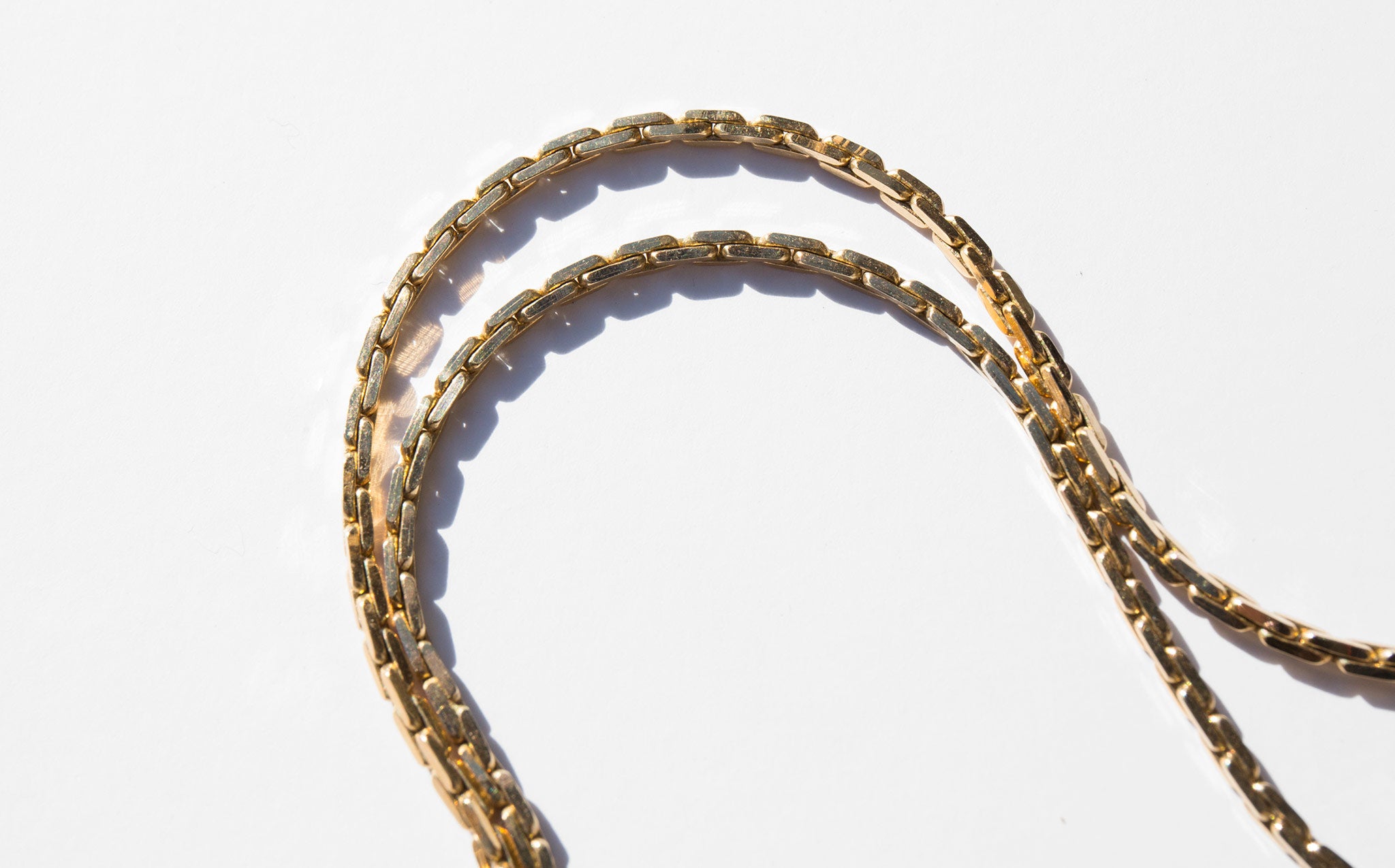 Osmia Pendant Necklace
