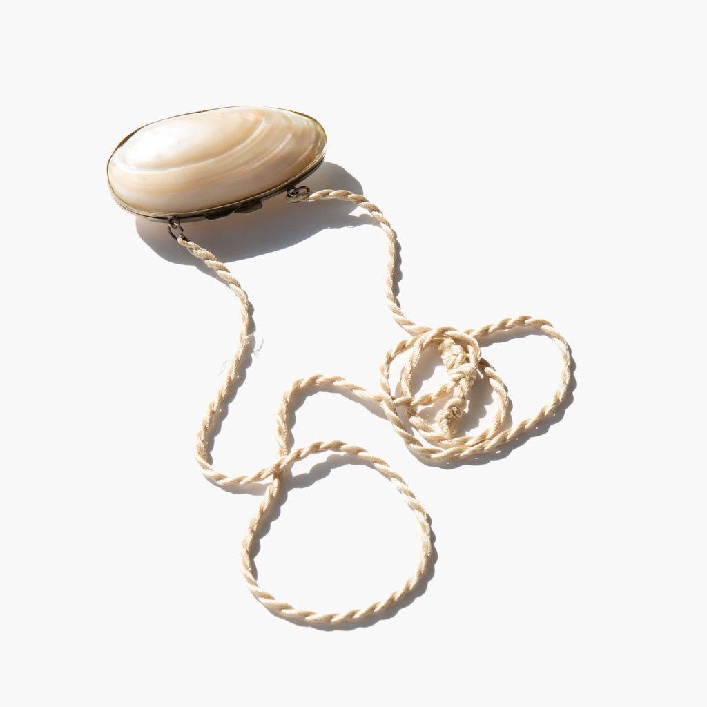 Seashell Micro Clutch